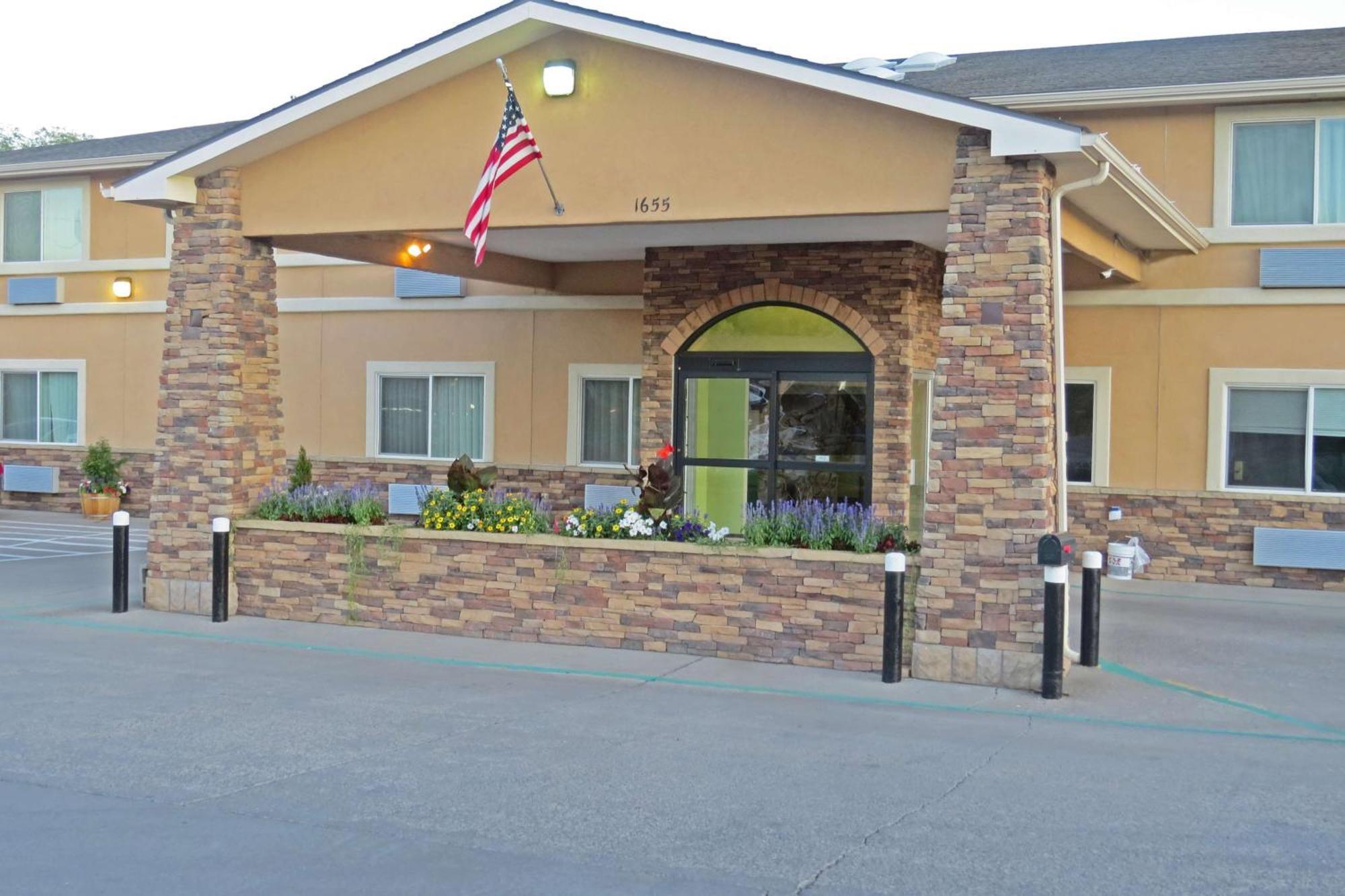 Surestay Plus By Best Western Montrose Exterior photo